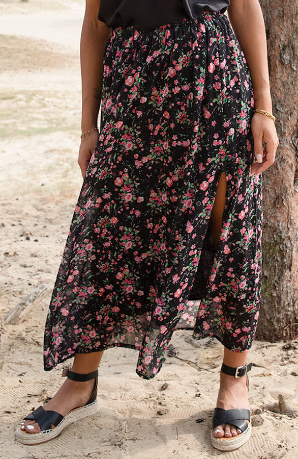 Midi Plooien Rok Met Split Alaya Zwart – shoparchief