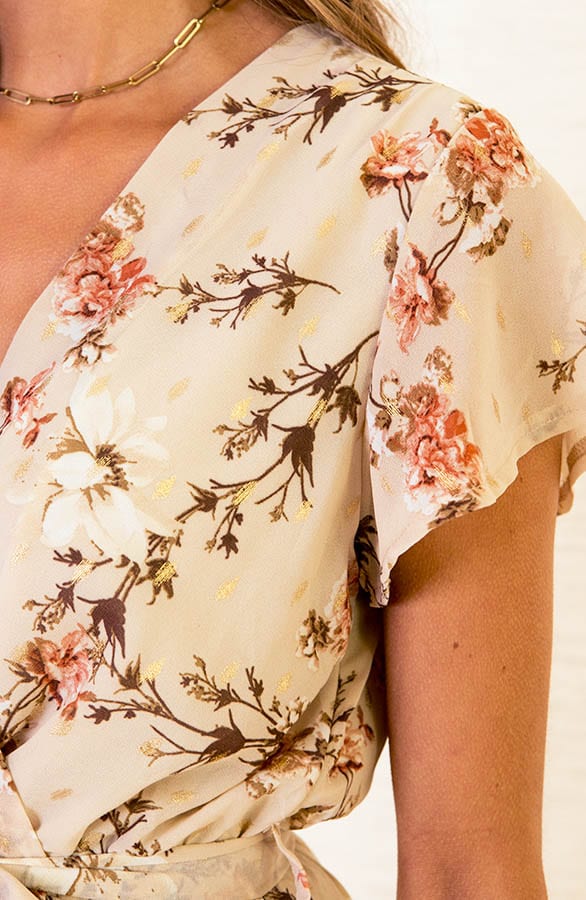 Ruffle Rozenprint Jurkje Nina Beige – shoparchief — foto 5