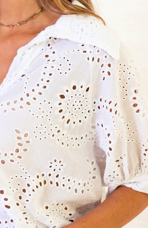 V-hals Broderie Blouse Christel Ecru – shoparchief — foto 5