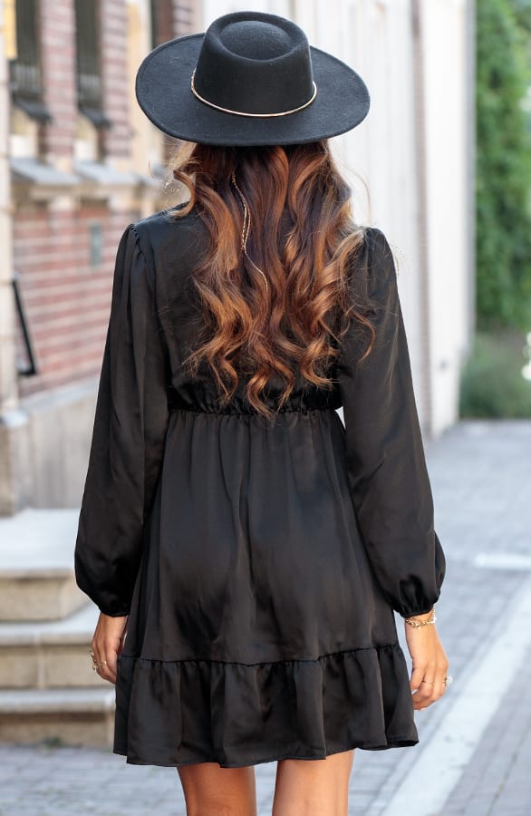 Satijnen Ruffle Jurk Sophie Black – shoparchief — foto 4