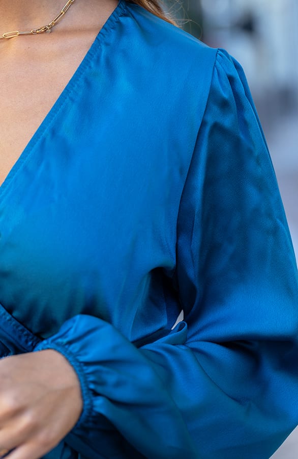 Satijnen Ruffle Jurk Sophie Petrol – shoparchief — foto 5