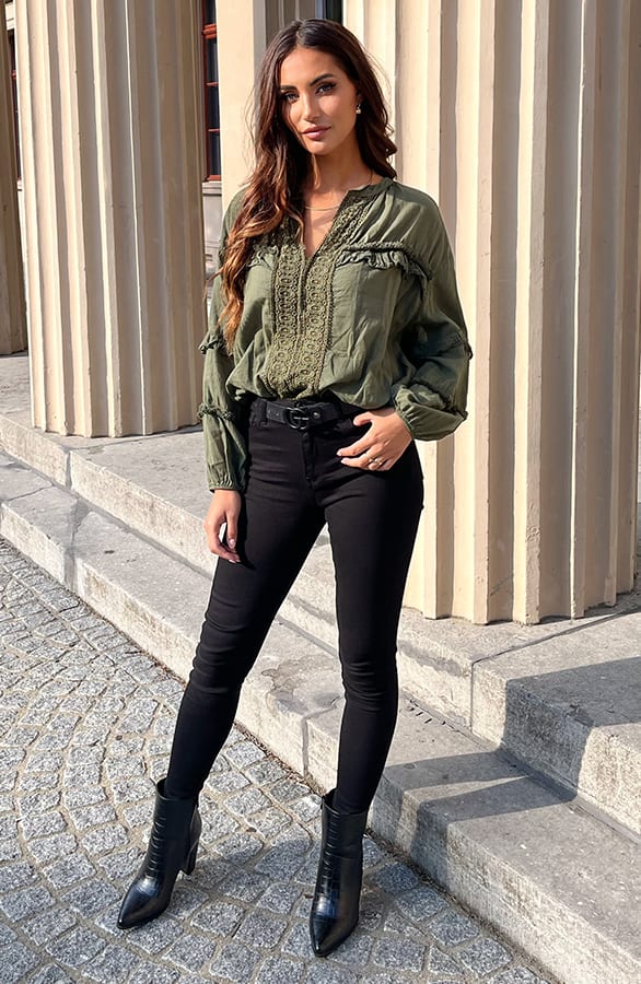 Bohemian Ruffle Blouse Gabriella Army – shoparchief — foto 6