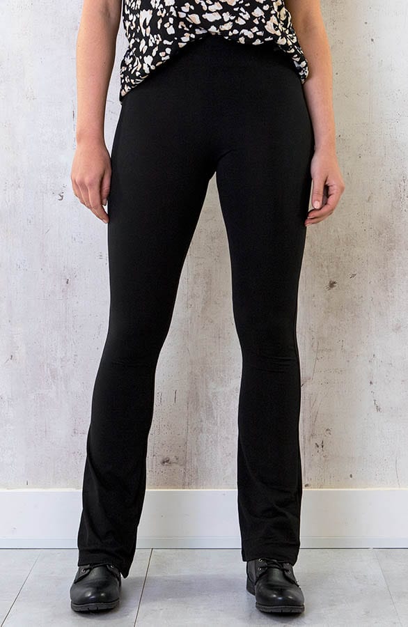 Janine Flared Broek Zwart – shoparchief — foto 2