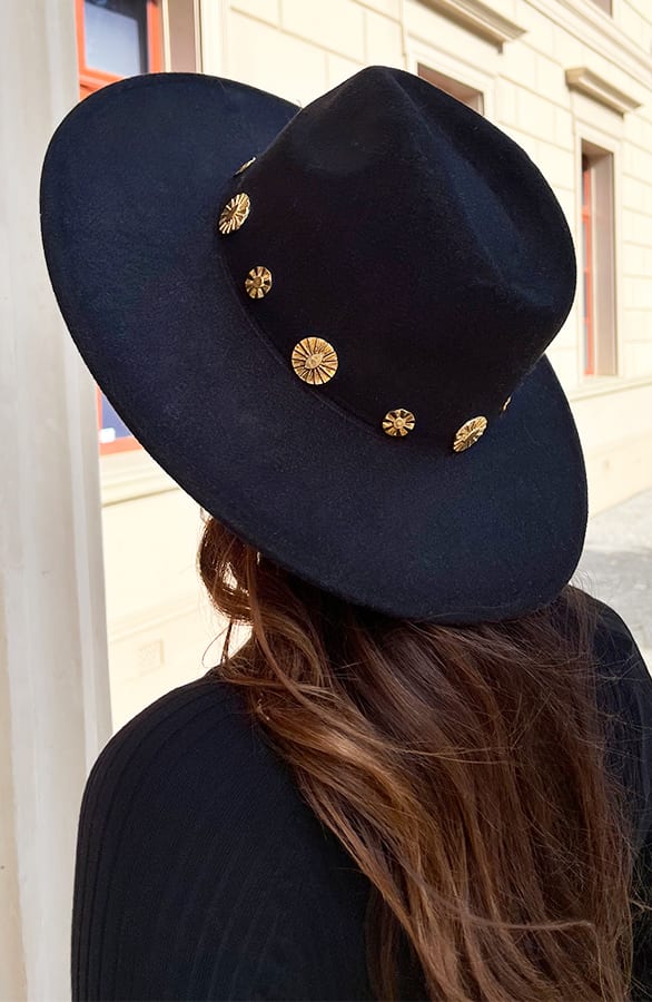 Golden Detail Hat Shanna Black – shoparchief