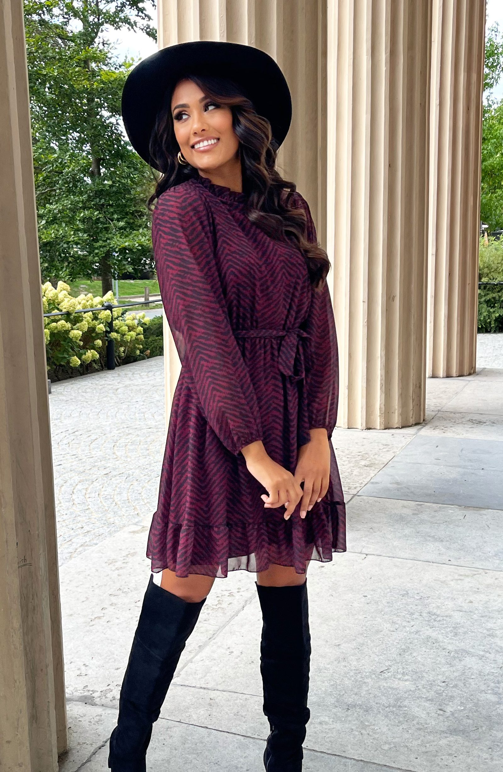 Limited Print Jurk Yade Bordeaux – shoparchief — foto 4
