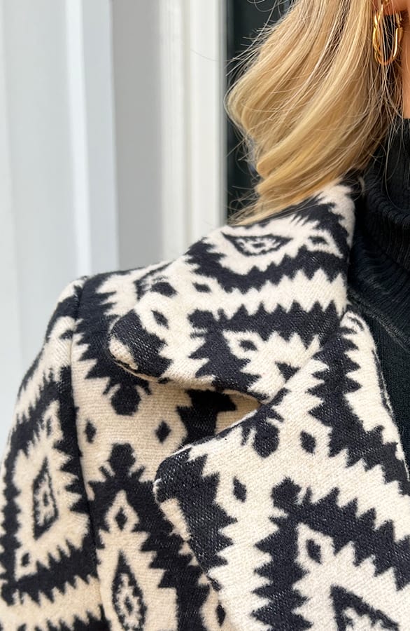 Print Trenchcoat Lucinde Zwart Wit – shoparchief — foto 5