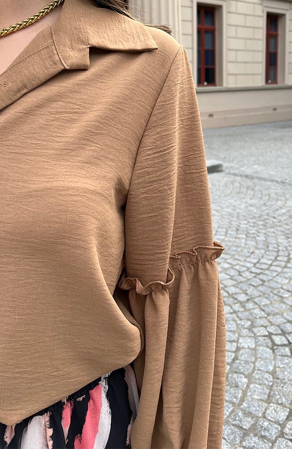 Ruffle Mouwen Blouse Dee Camel – shoparchief — foto 6