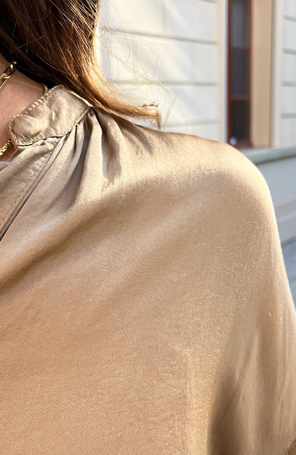 Satin Blouse Annabella Camel – shoparchief — foto 7