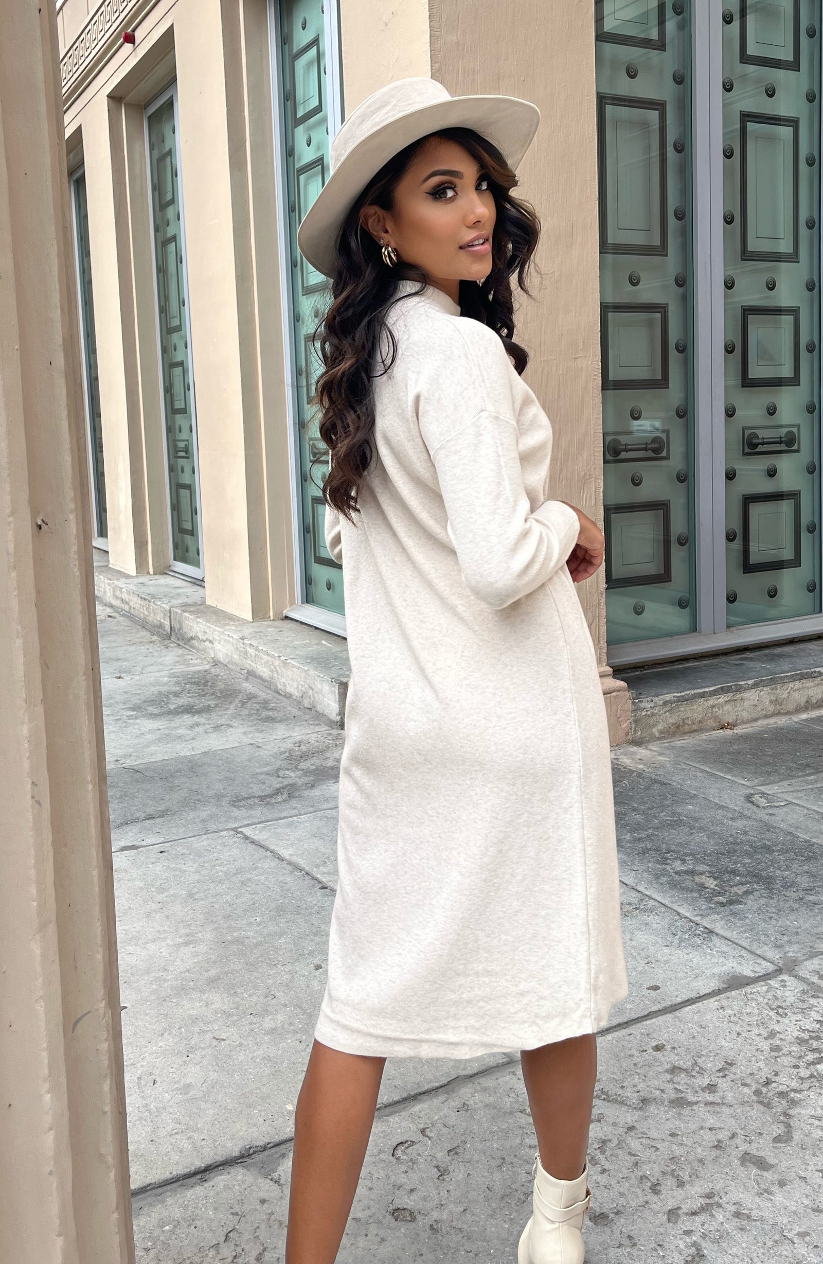 Sweater Dress Kyra Beige – shoparchief — foto 5