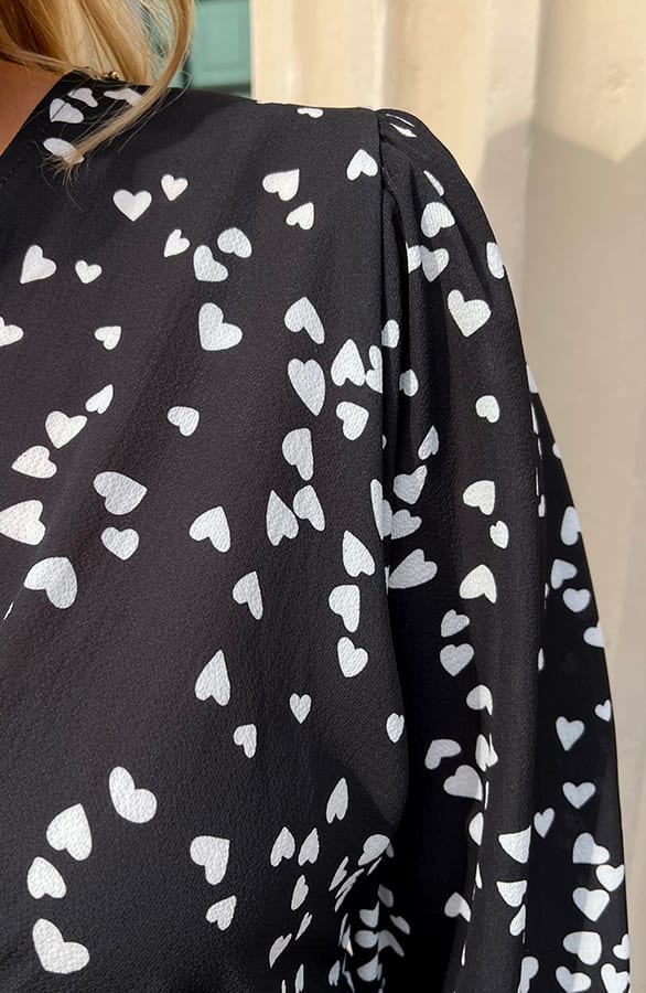 V-hals Hartjes Jurk Dory Zwart – shoparchief — foto 6