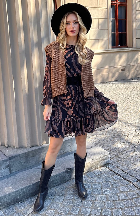 Grof Gebreid Gilet Kiek Camel – shoparchief — foto 5