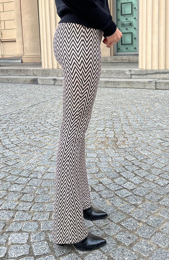 Janine Flared Broek Zigzag Beige – shoparchief — foto 3