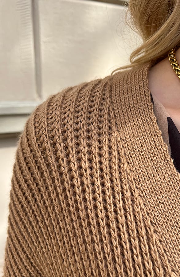 Lang Gebreid Vest Molly Camel – shoparchief — foto 6
