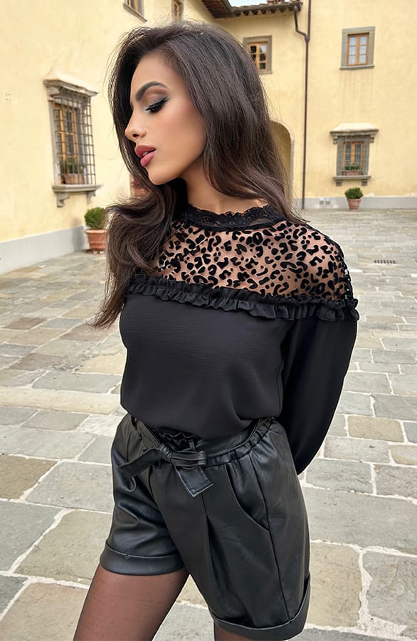 Blouse Met Panter Detail Rae Zwart – shoparchief — foto 6