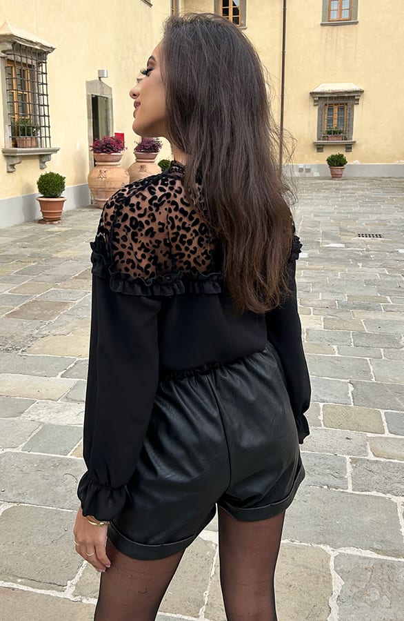 Blouse Met Panter Detail Rae Zwart – shoparchief — foto 4