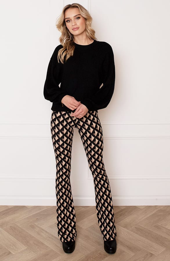 Sweater met Pofmouw Lena Zwart – shoparchief — foto 5