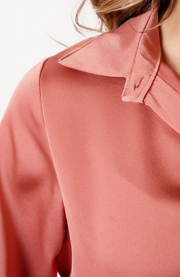 Glanzende Blouse Layla Dust Roze – shoparchief — foto 6