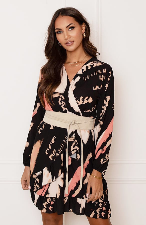 V-hals Print Jurk Everleigh Zwart Koraal – shoparchief — foto 2