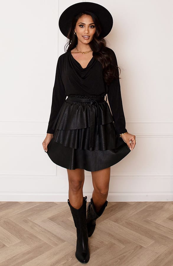 Cascadehals Top Femke Zwart – shoparchief — foto 7
