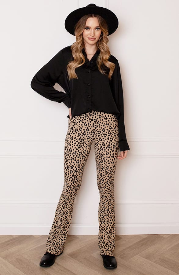 Glanzende Blouse Layla Zwart – shoparchief — foto 6