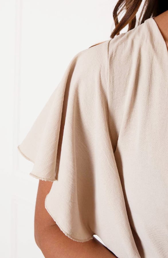 Jurk Nikkie Beige 2.0 – alle jurkjes — foto 12