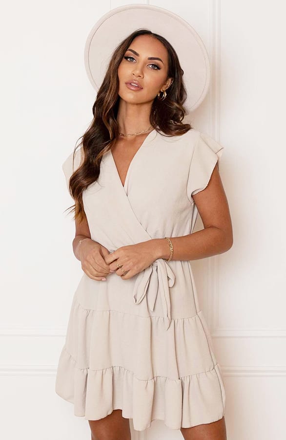 Laagjes Jurk Lexy Beige – shoparchief — foto 7