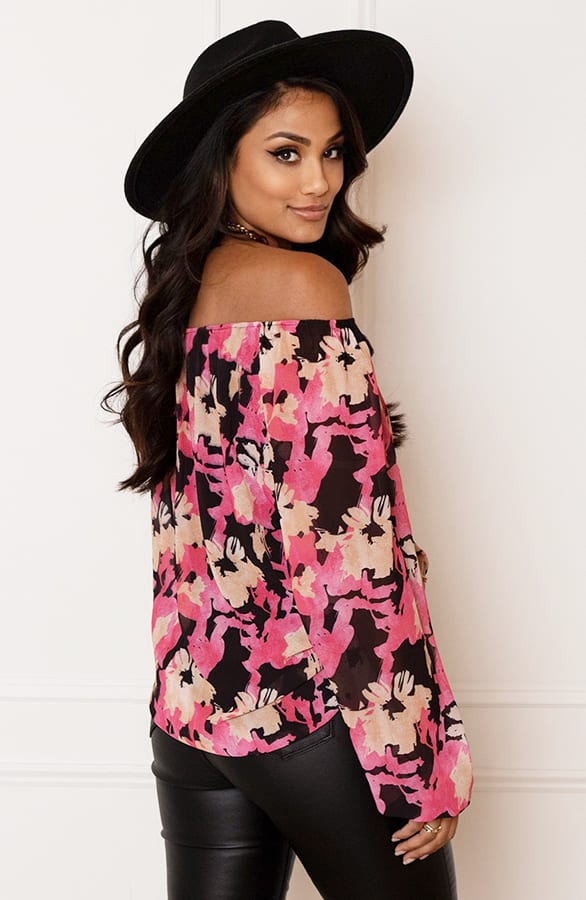 Offshoulder Bloemen Blouse Valerie Zwart Fuchsia – shoparchief — foto 5