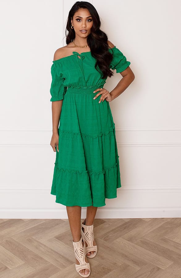 Smocked Offshoulder Jurk Sophia Bright Green – alle jurkjes — foto 3