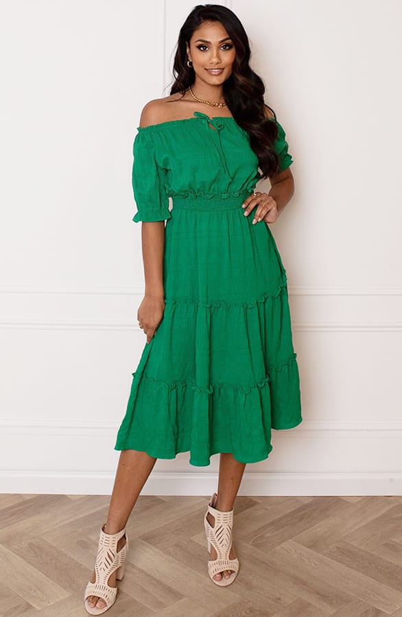 Smocked Offshoulder Jurk Sophia Bright Green – alle jurkjes