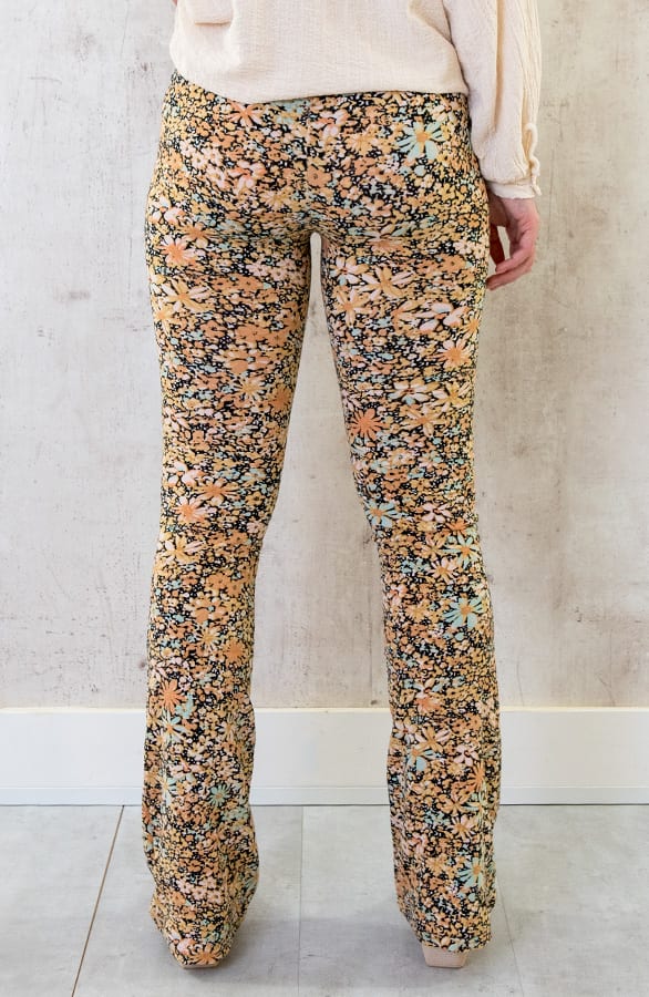Janine Flared Broek Bloemen Creme – shoparchief — foto 4