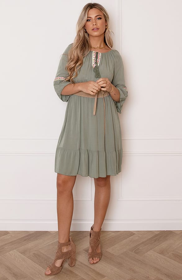 Offshoulder Jurk Laila Army – shoparchief — foto 8