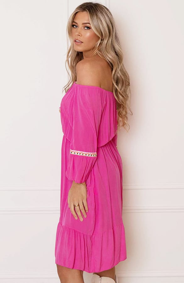 Offshoulder Jurk Laila Fuchsia – shoparchief — foto 8