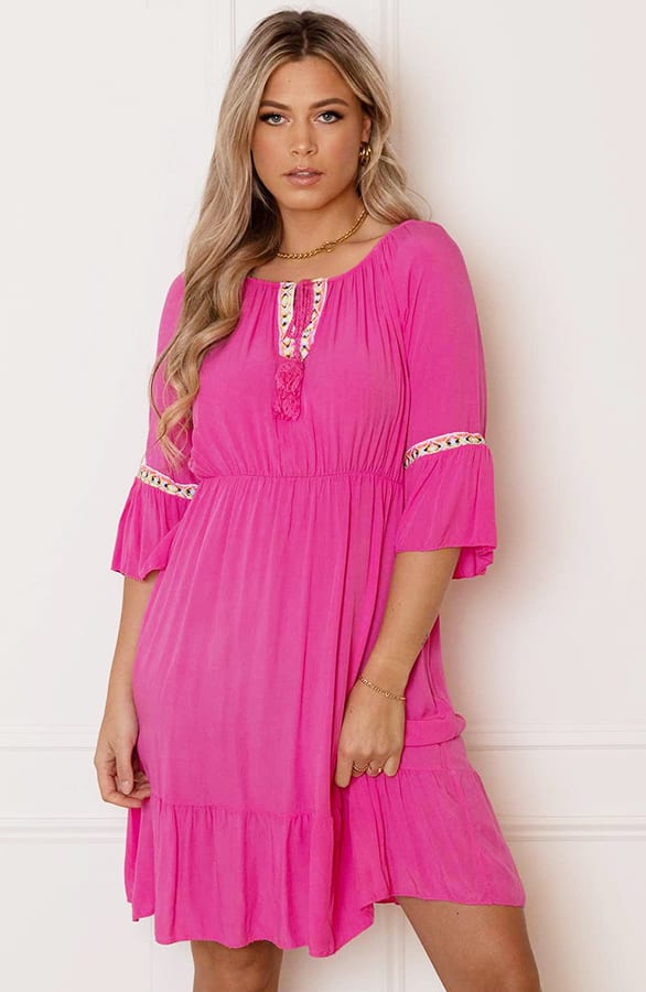 Offshoulder Jurk Laila Fuchsia – shoparchief