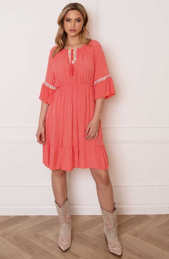 Offshoulder Jurk Laila Koraal – shoparchief — foto 10