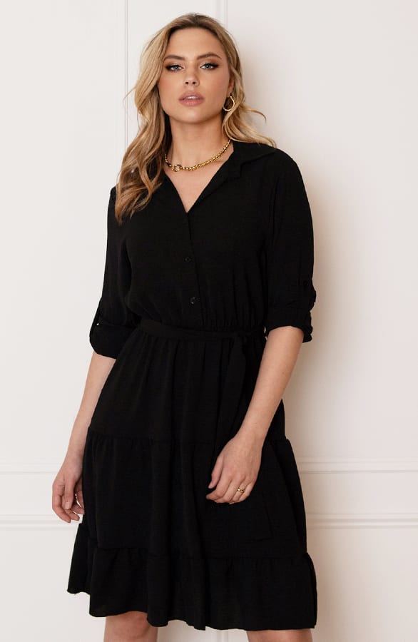 Laagjes Strik Jurk Rina Zwart – shoparchief