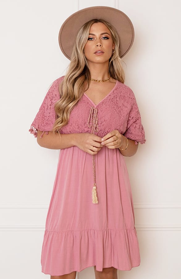V-hals Kanten Jurk Kady Dust Roze – shoparchief — foto 8