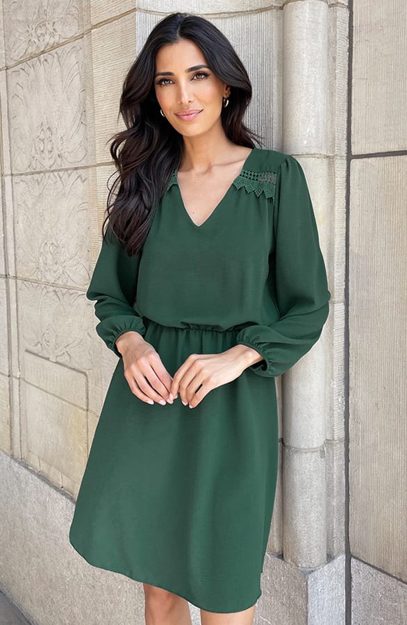 Detailed Dress Jaimy Smaragd – shoparchief