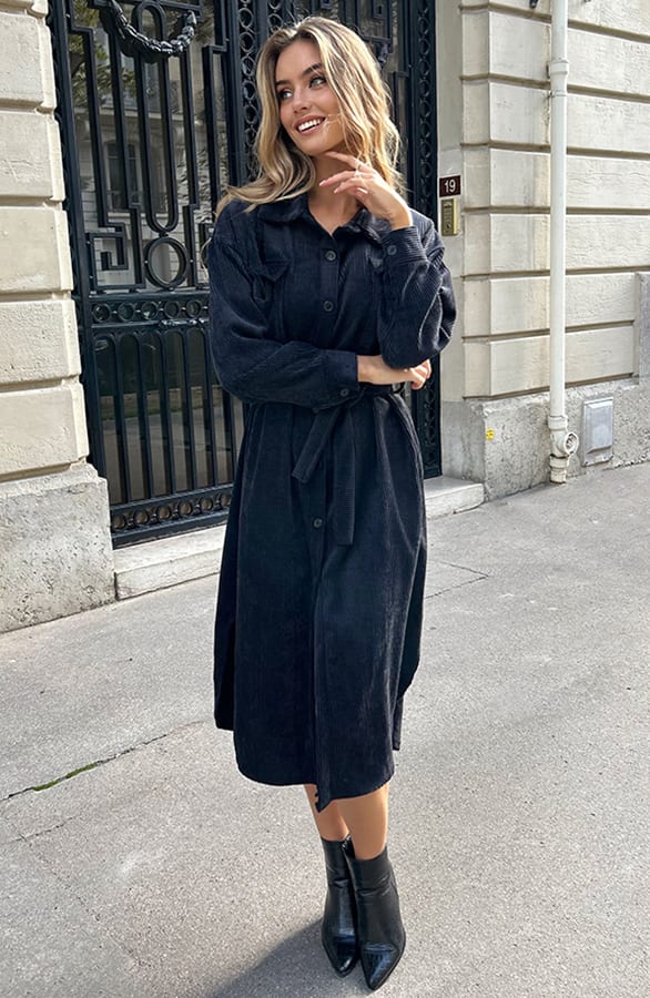 Corduroy Jurk Met Knopen Aukje Zwart – shoparchief — foto 2