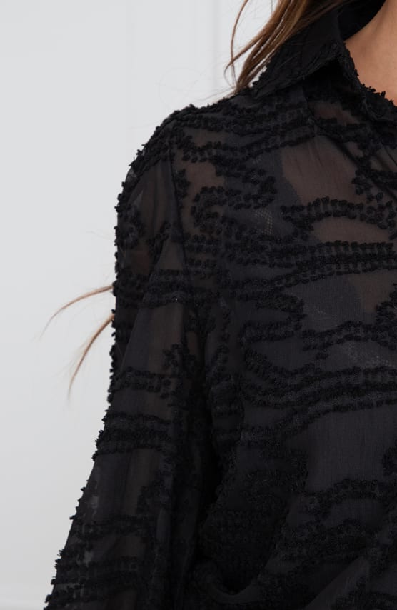 Blouse Met Details Djedi Zwart – shoparchief — foto 6
