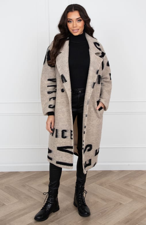 Oversized Letter Coat Yvonne Beige – shoparchief — foto 4