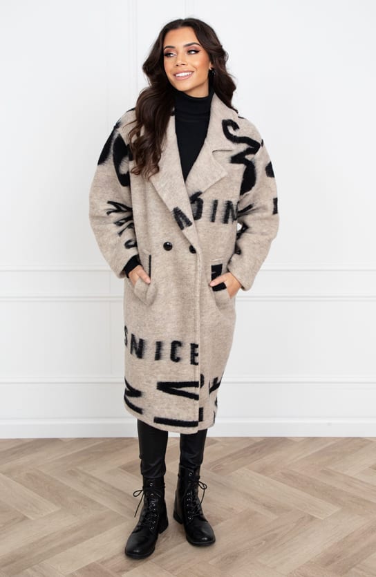 Oversized Letter Coat Yvonne Beige – shoparchief — foto 3