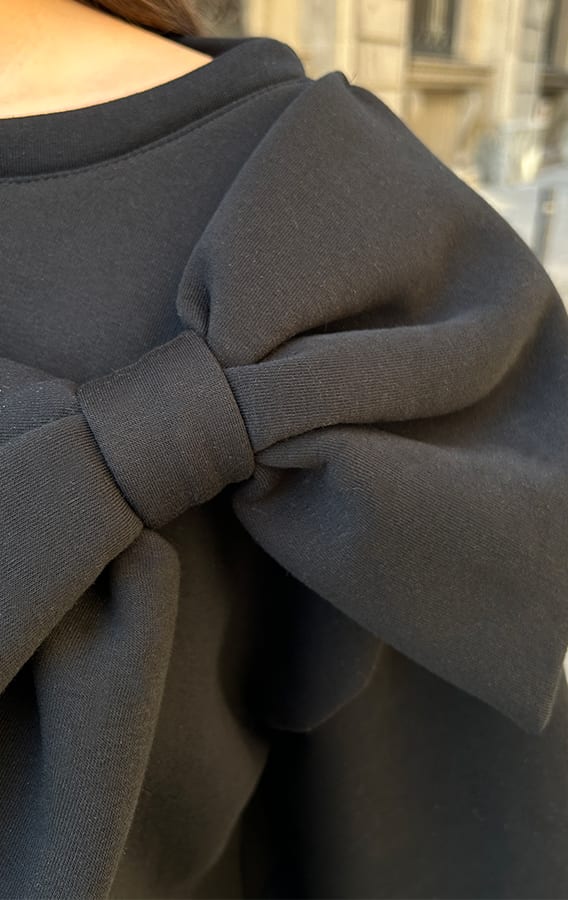 Oversized Bow Trui Noor Zwart – shoparchief — foto 9