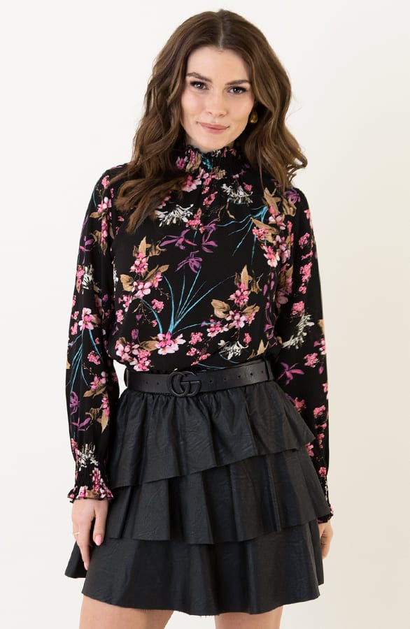 Col Blouse Bloemen Zwart – shoparchief