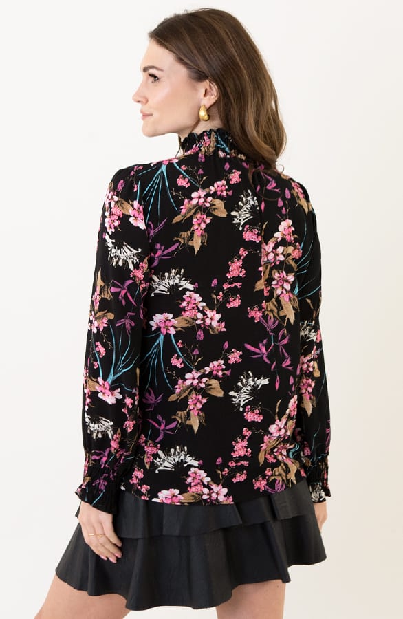 Col Blouse Bloemen Zwart – shoparchief — foto 3