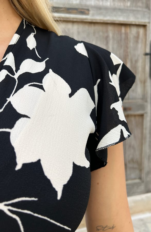 Midi Jurk Bloemen Jenny Zwart Beige – shoparchief — foto 4