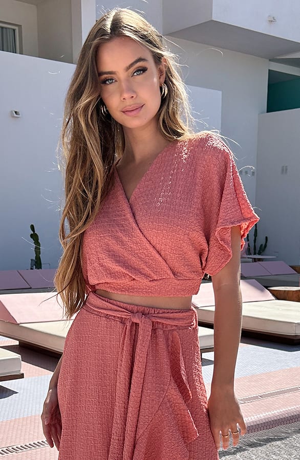Cropped Overslag Top Smocked Ciara Koraal – shoparchief