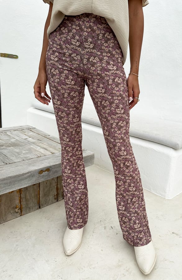 Janine Flared Broek Bloemenprint Mauve – shoparchief