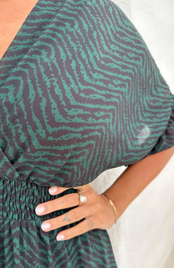 V-hals Print Dress Marrit Smaragd – shoparchief — foto 5