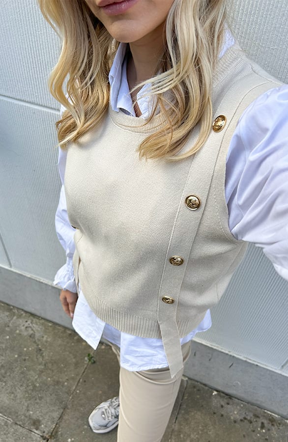 Button Detail Trui Sammy-Jo Beige – shoparchief — foto 3