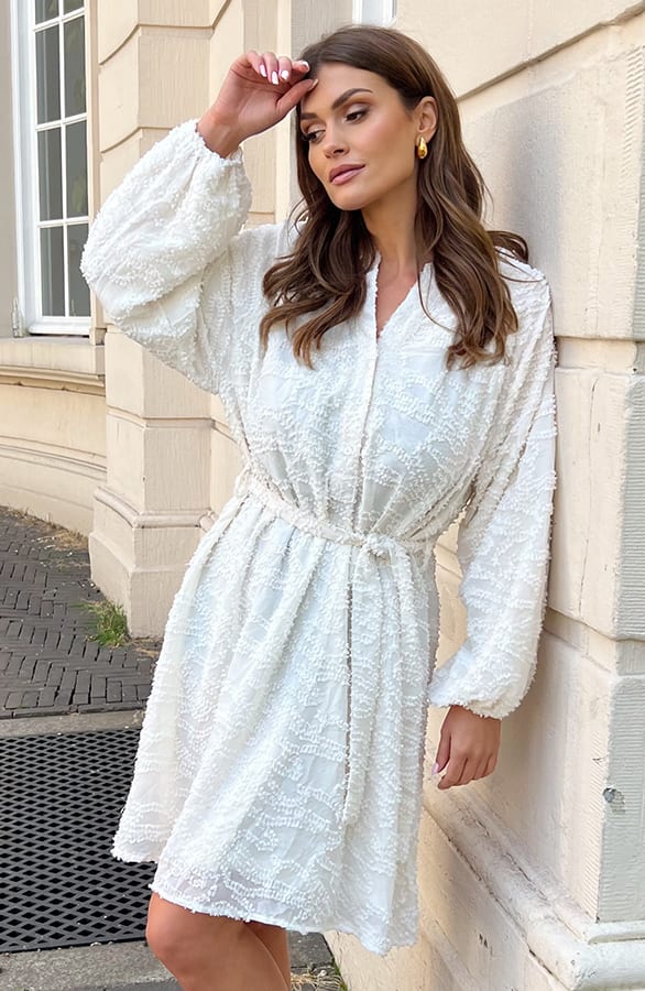 Detailed Dress Jailyn Light Beige – shoparchief